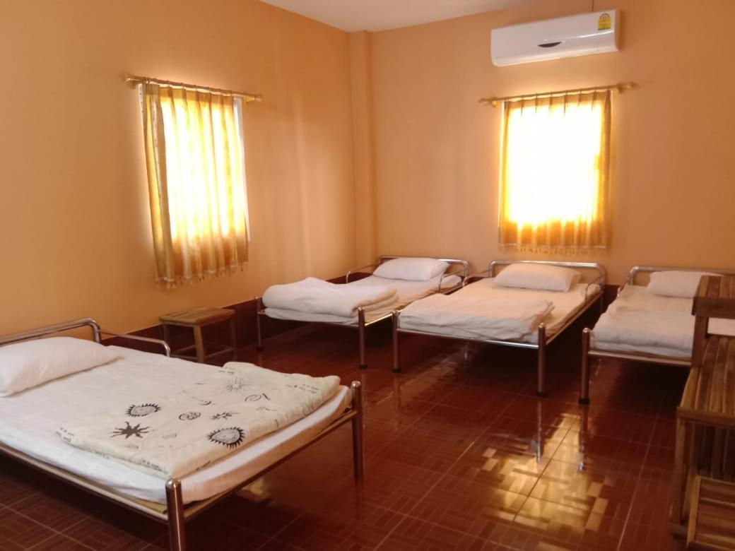 Soutchai Hostel And Tour Company باكسي المظهر الخارجي الصورة